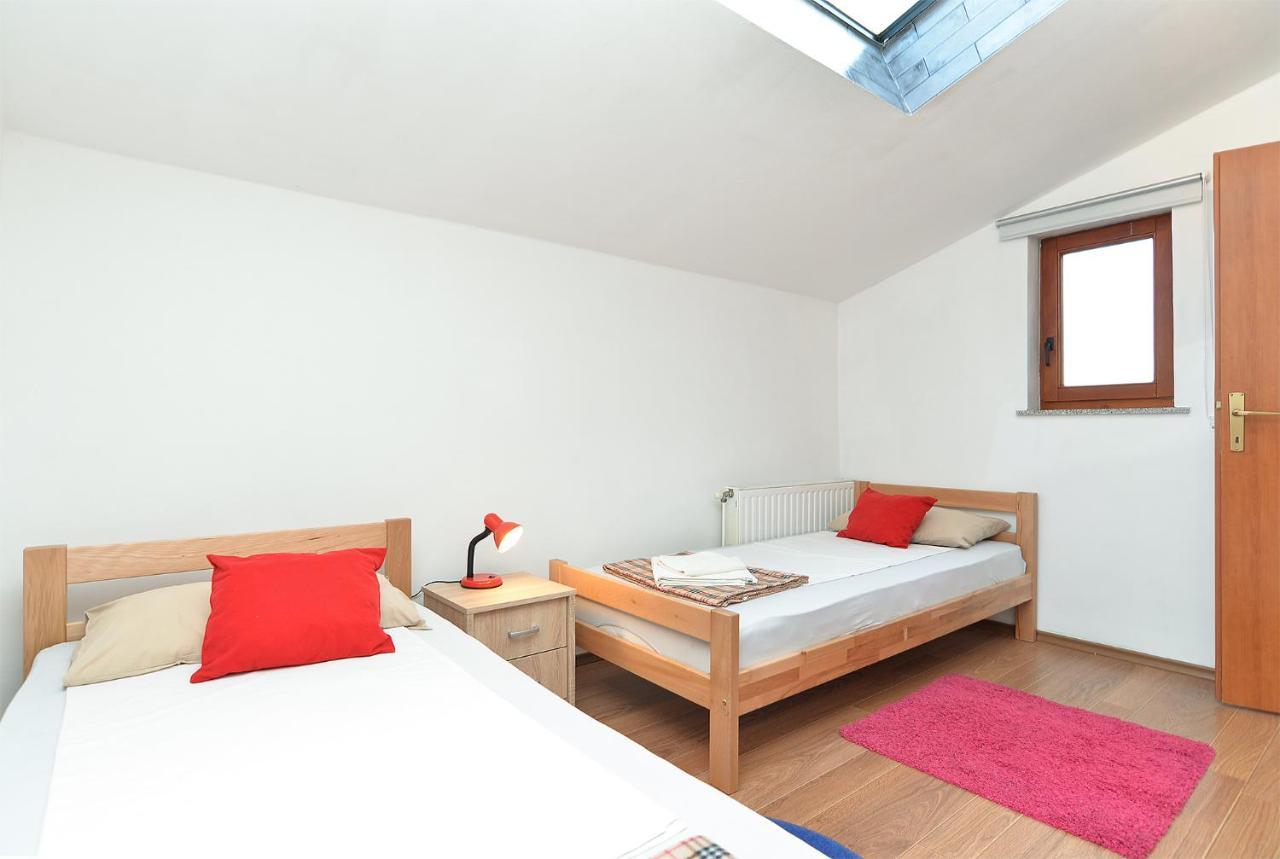 Puzar 295 Apartment Stinjan