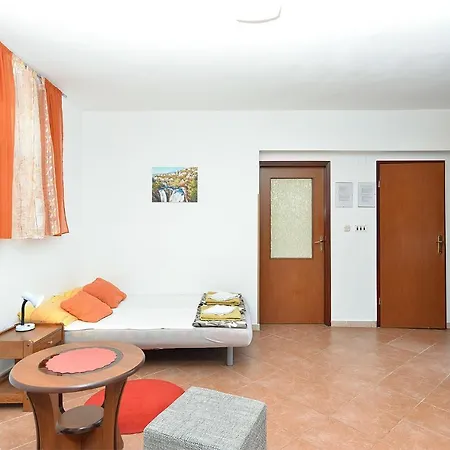 Apartment Puzar 295 Stinjan Exterior photo