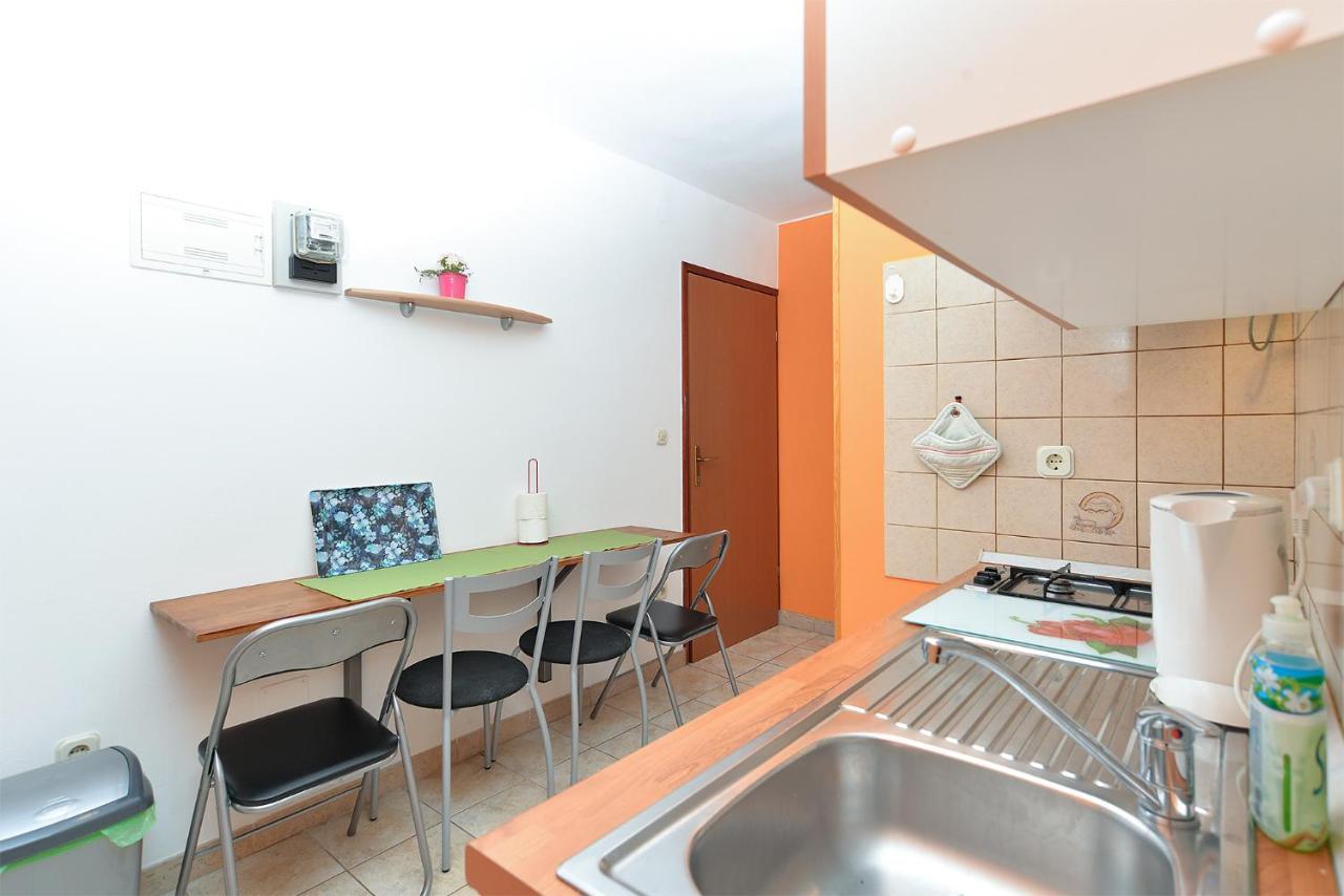 Apartman Puzar 295 *
