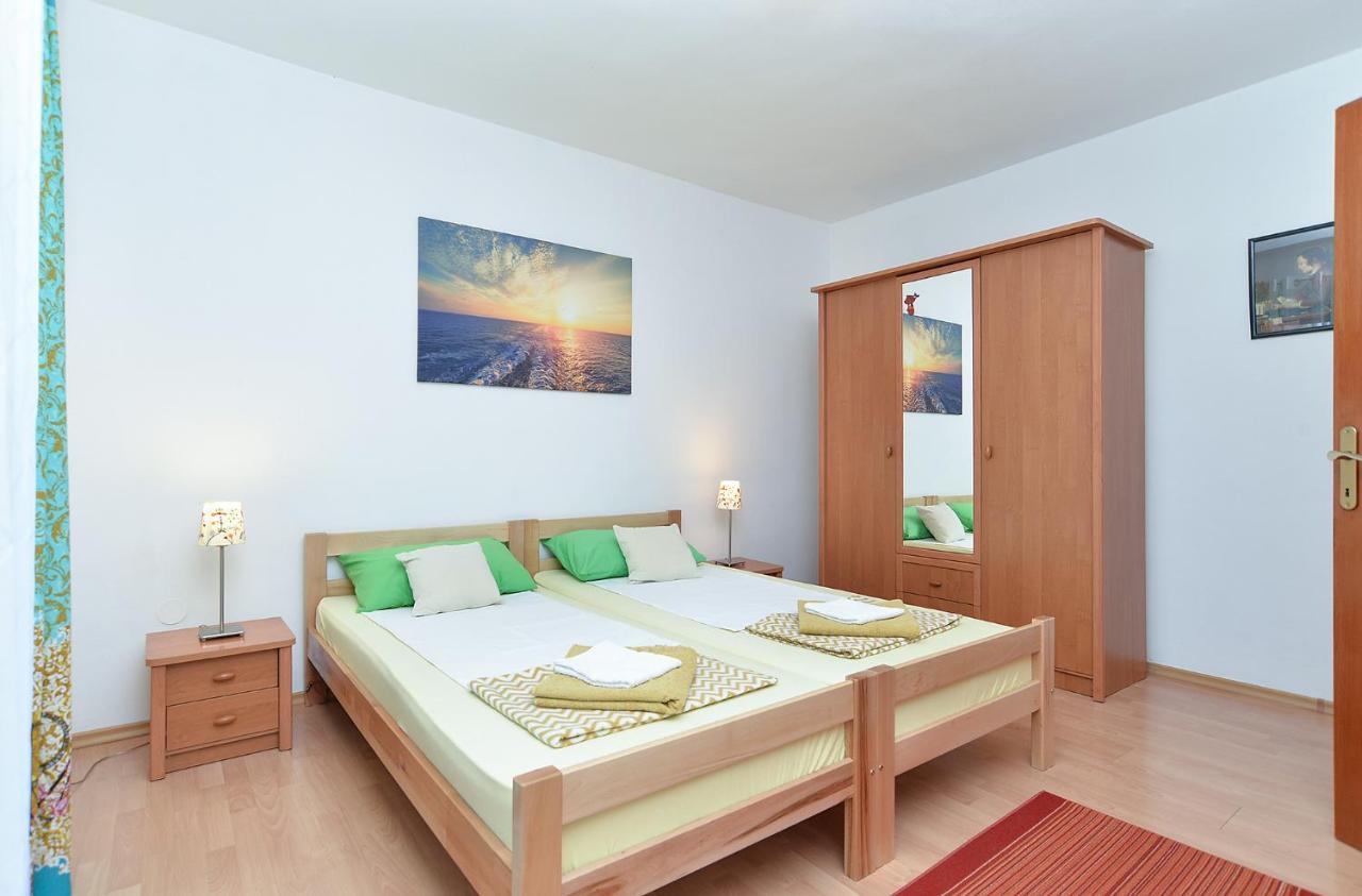 Puzar 295 Apartman Štinjan